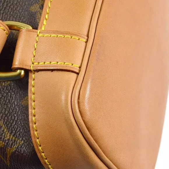 Louis Vuitton Monogram Montsouris MM Backpack - Picture 4 of 8